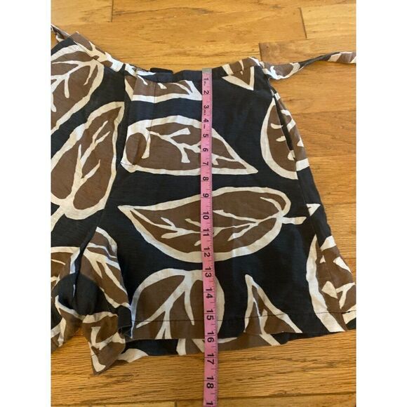 Who What Wear Womens Leaf Print Shorts Size M Black & Brown With Side Pockets - Picture 9 of 10